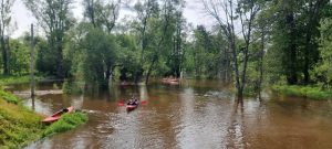 Per plačius Svylos vandenis.