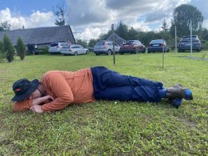 Minkštai ant pievutės.