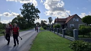Gėrimės išpuoselėtomis žemaičių sodybomis.